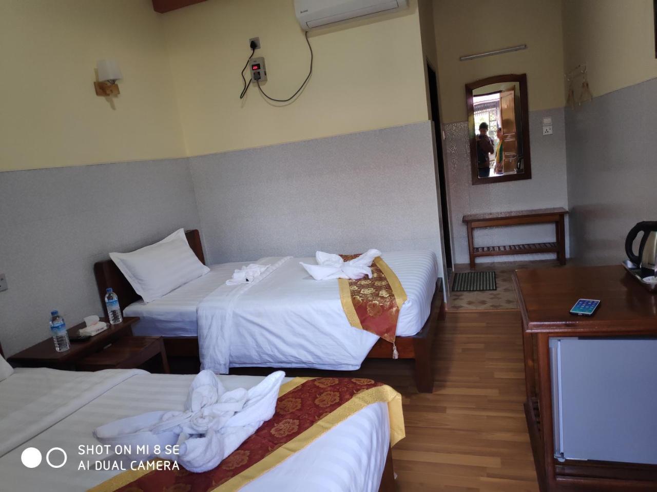 Shwe Wun Yan Motel Баган Номер фото